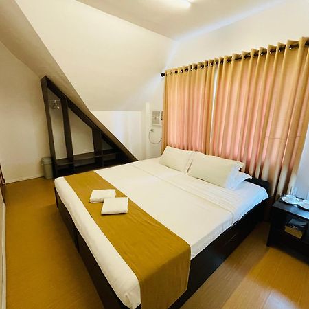 Castle Rock Boracay Aparthotel Yapak Bagian luar foto
