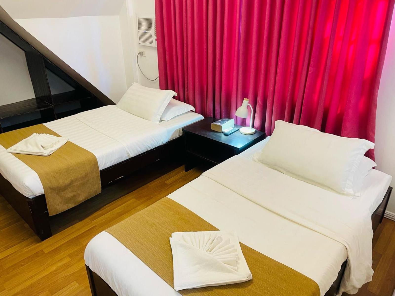 Castle Rock Boracay Aparthotel Yapak Bagian luar foto